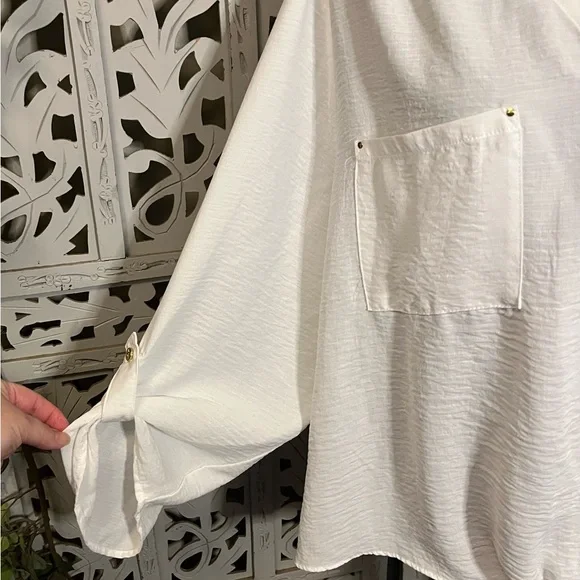 ADRIENNE VITTADINI CLASSY & SASSY PURE WHITE WIDE LONG SLEEVE PLUS TOP - Picture 4 of 10